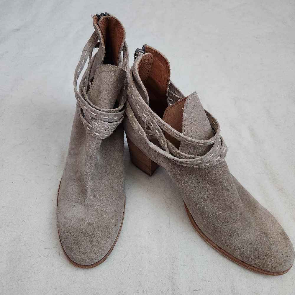 Frye Naomi Pickstitch Shootie Suede Ankle Boot Size 8.5